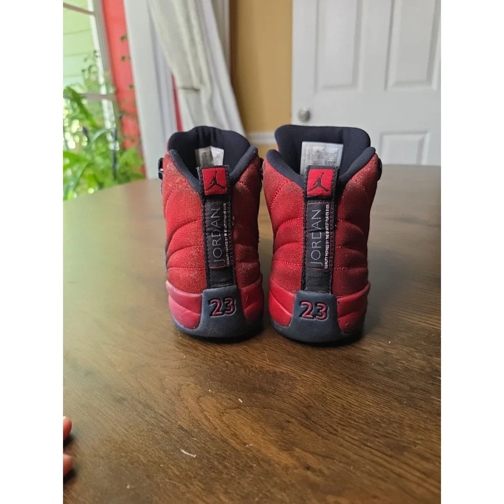 Nike Air Jordan 12‎ Retro Reverse Flu Game Shoes Youth 4.5 Red 153265-602 F1